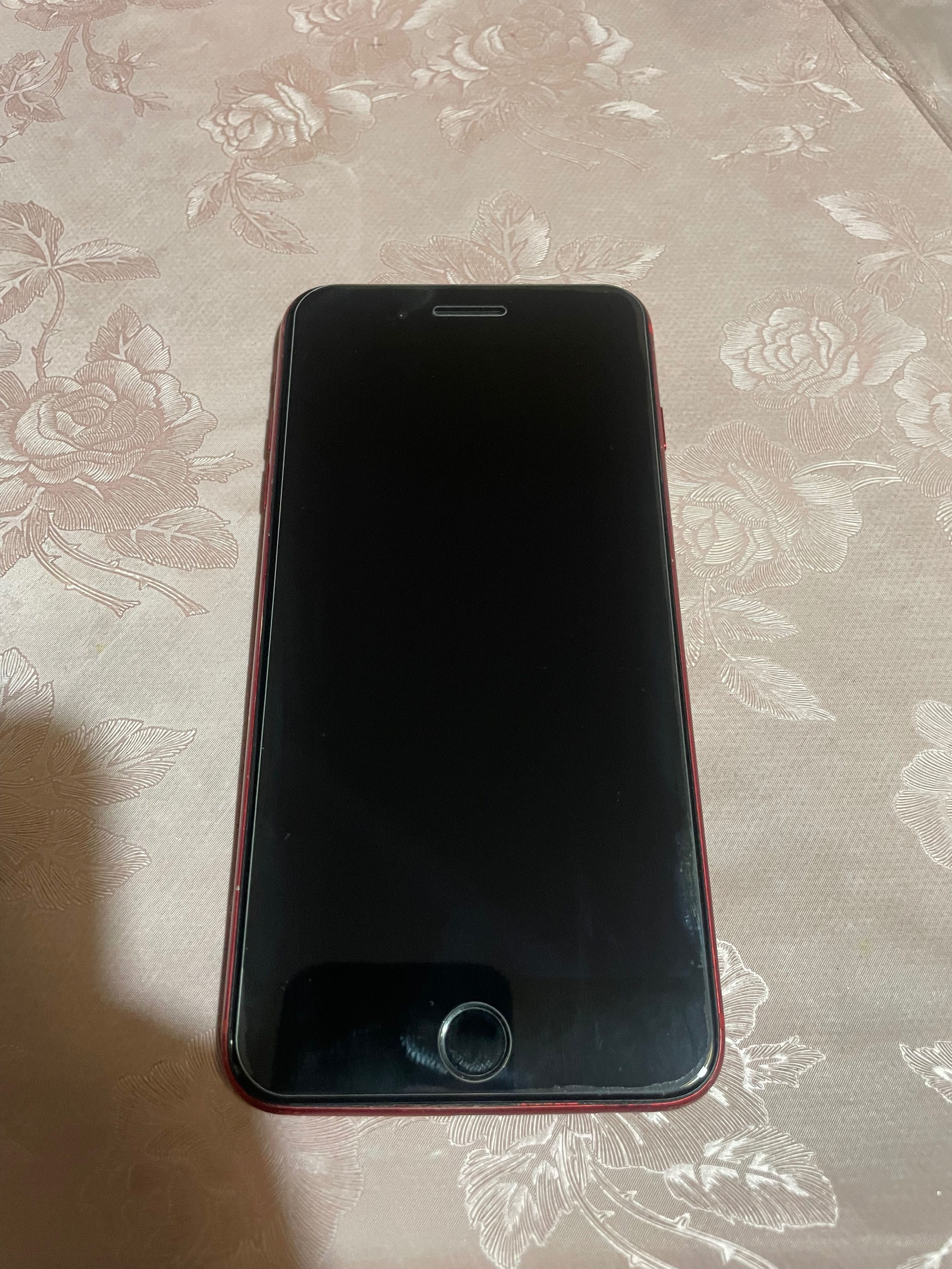 Iphone 8 plus 64GB product red - 73%, Iphone 8 plus червен, запазен!