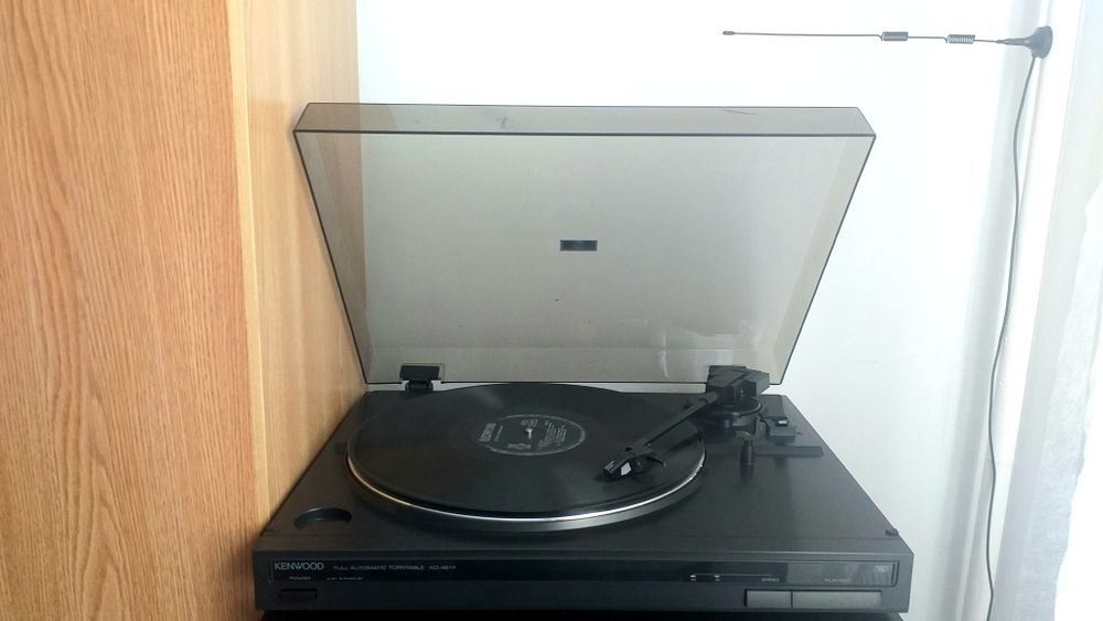 Linie audio Kenwood telecomanda