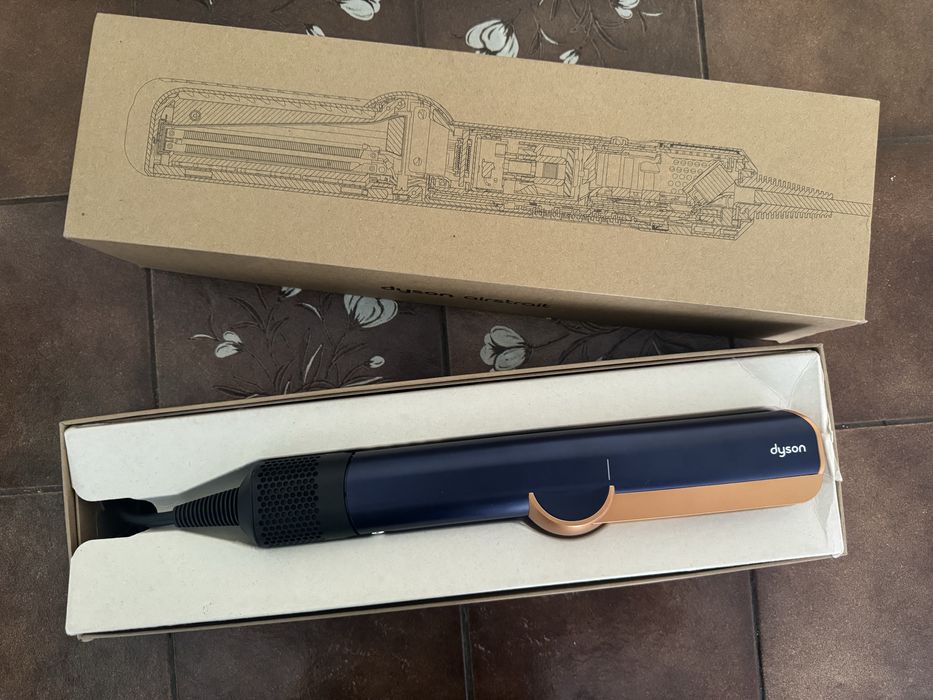 Dyson airstrait !!!