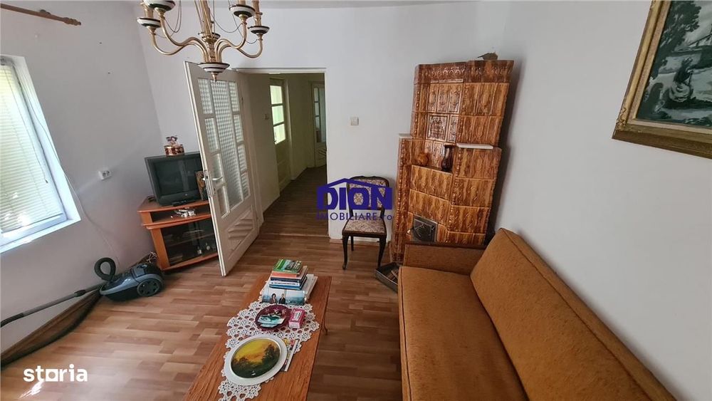 Central - Casa si teren in  municipiul Calarasi -- Grivita