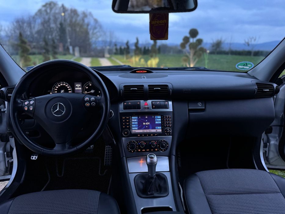 Mercedes-Benz C200 Kompressor Avantgarde Sport Edition