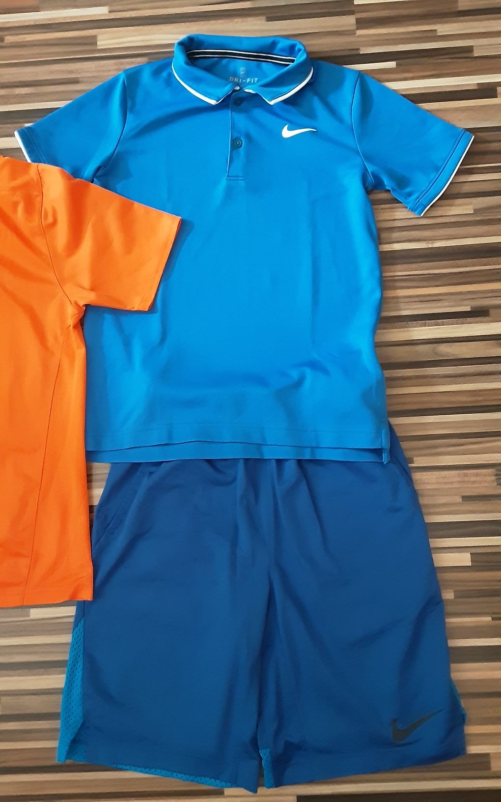 (L 147-158) NIKE-Adidas оригинални сетове(45лв) ,тениски (25)и къси па