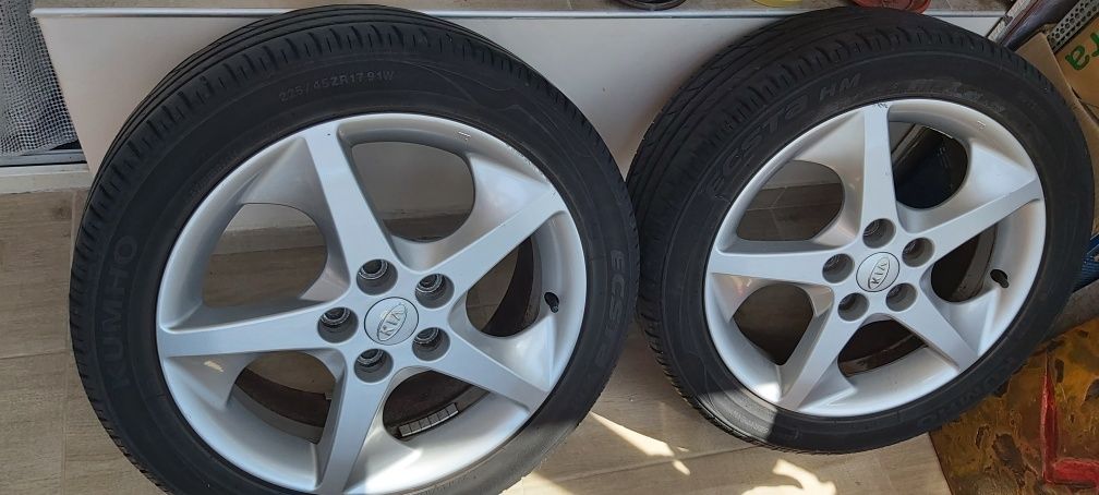 225/45/17 Алуминиеви джанти KIA +гуми