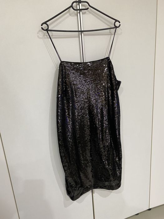 Rochie paiete neagra