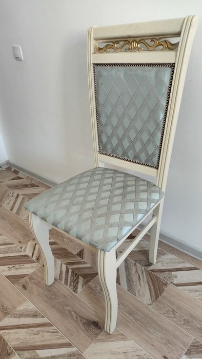 Продается Стулья