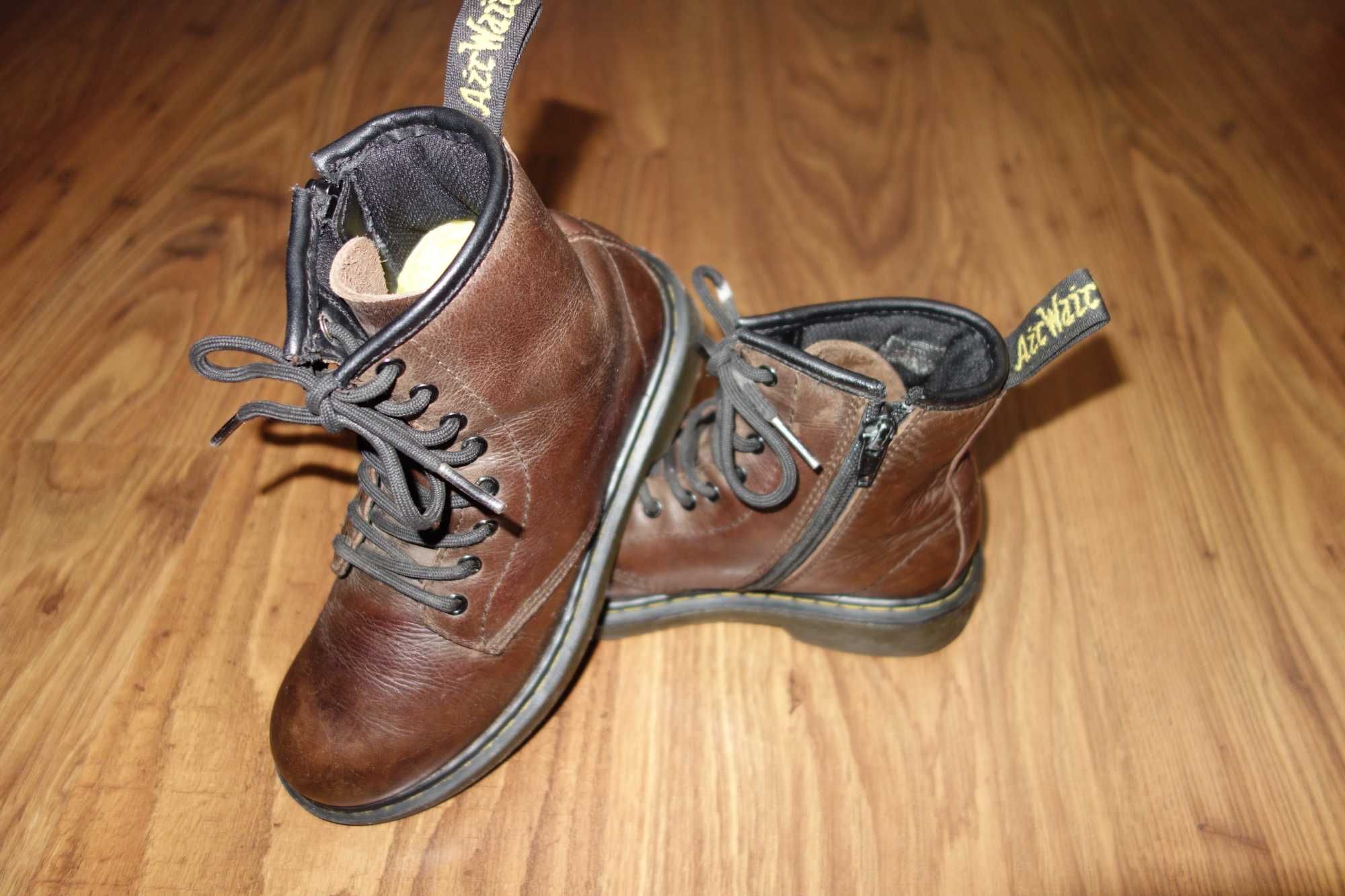 Ghete Copii Dr. Martens, Maro, Marimea 33, Stare foarte buna