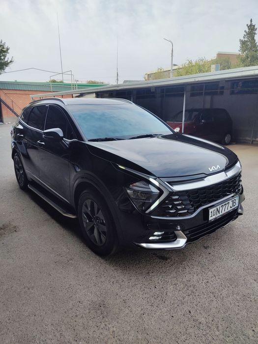 Kia sportage sotiladi