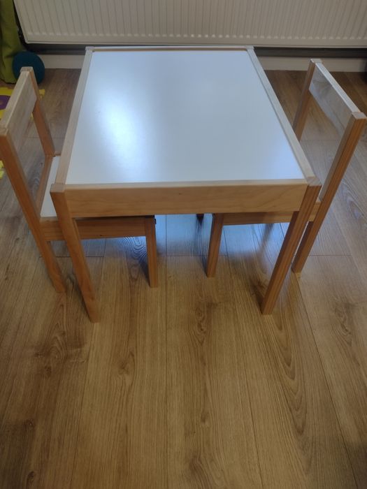 Set măsuță+ 2 scaunele copii IKEA