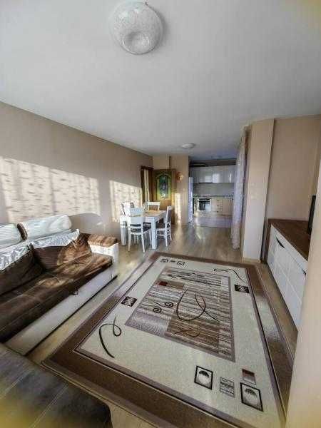 Слънчев и много уютен апартамент в Славейков!