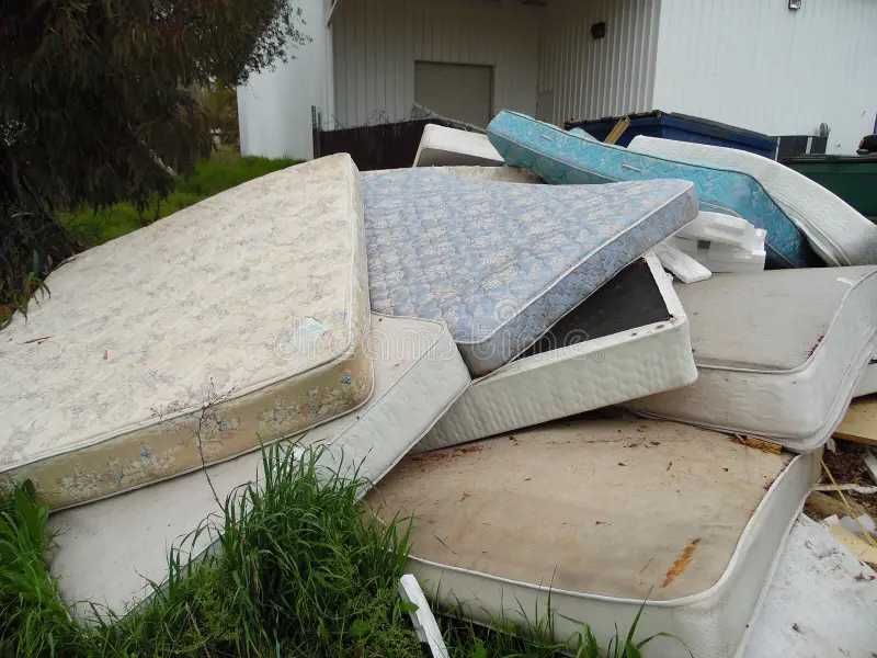 Curatenie apartamente , eliberare gunoi, moloz, moluz , saltele