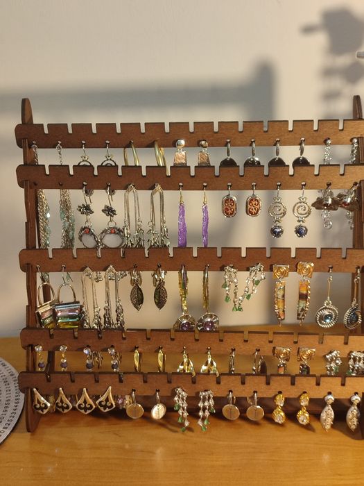 Бижутерия и аксессуары