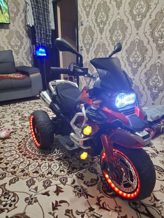 Мотоцикл детский  состояние новое продажа срочно.