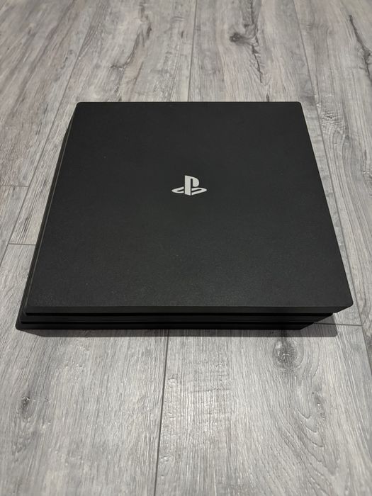 Ps4 pro 1TB stare perfecta