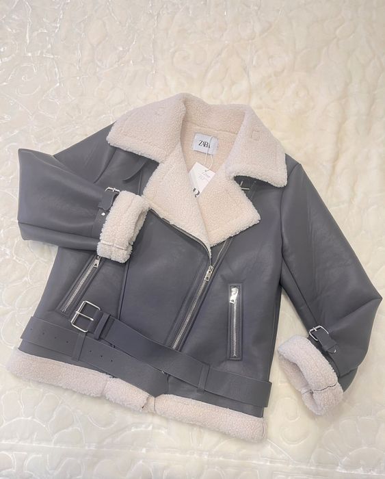 Продам дубленку размер М. Новая!