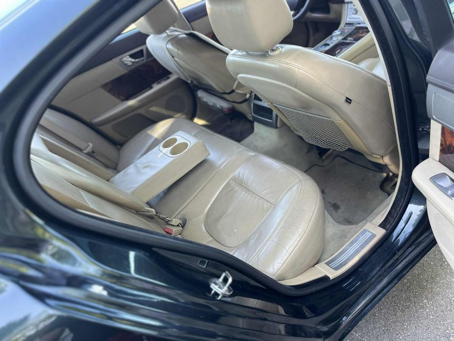 Vând schimb jaguar XF