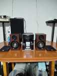 Mini sistem audio Sharp model: XL-UR2110H. In stare foarte buna!