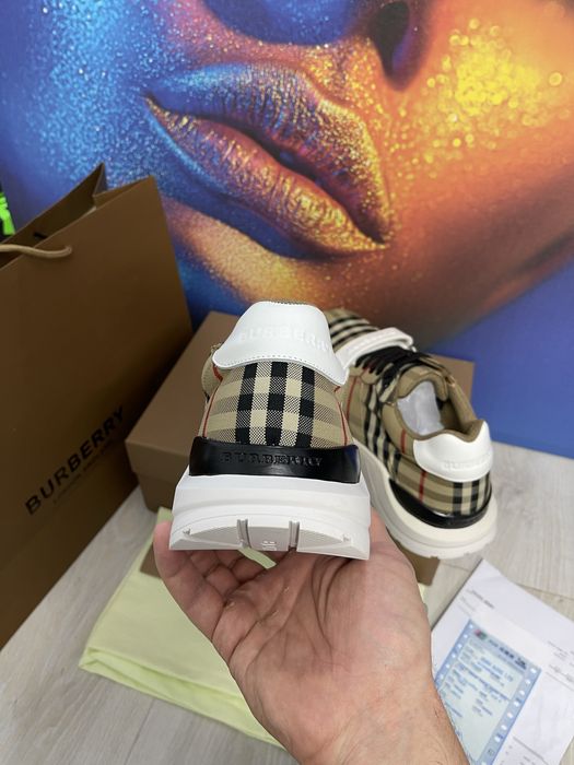 Adidasi Burberry piele naturala Full Box colectie noua