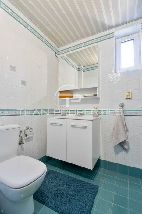 Двустаен обзаведен апартамент в Центъра