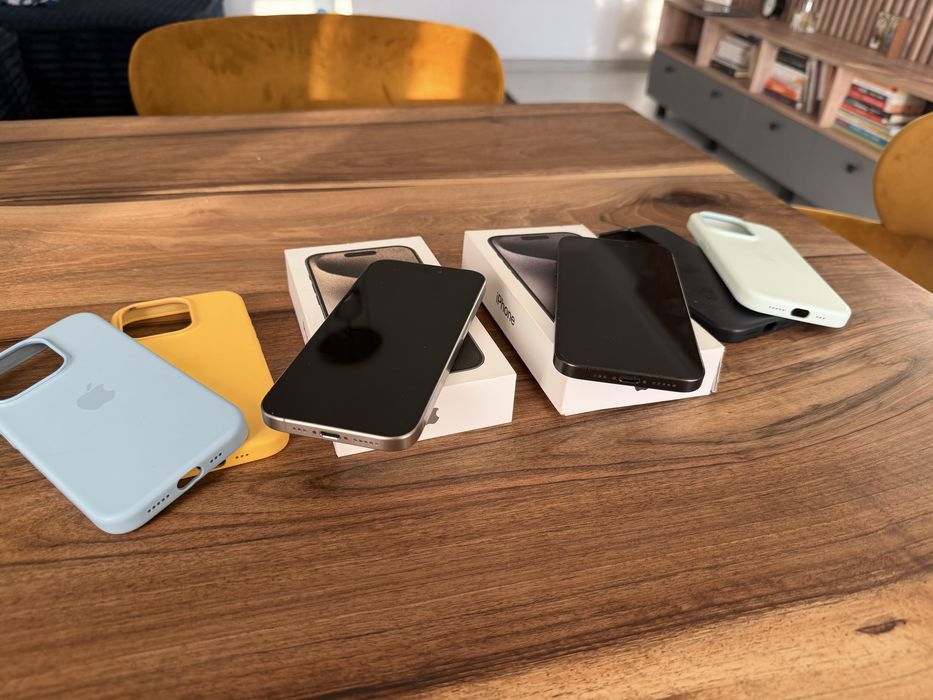 Vand iphone 15 pro 128 Black Titanium si Natural Titanium