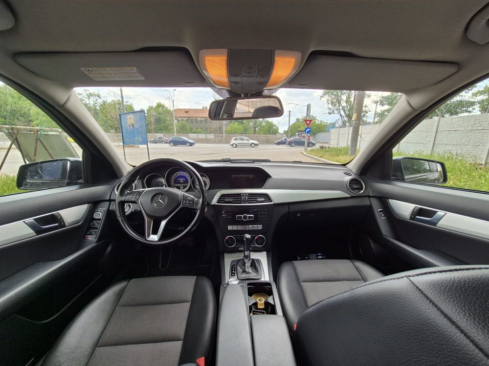 Mercedes c class 220