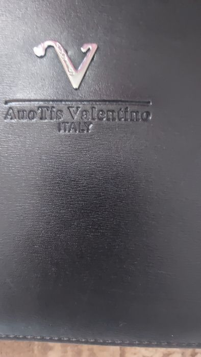 Продам портфель AuoTis Valentino Italy