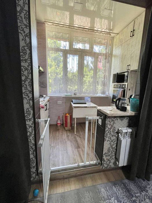 2в3/2/4 Ялангач, ориентир кафе Бухара,балкон1.5*3,мебель техника 50 м2