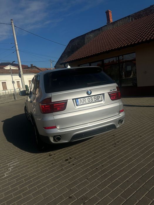Vand Bmw x5 stare buna