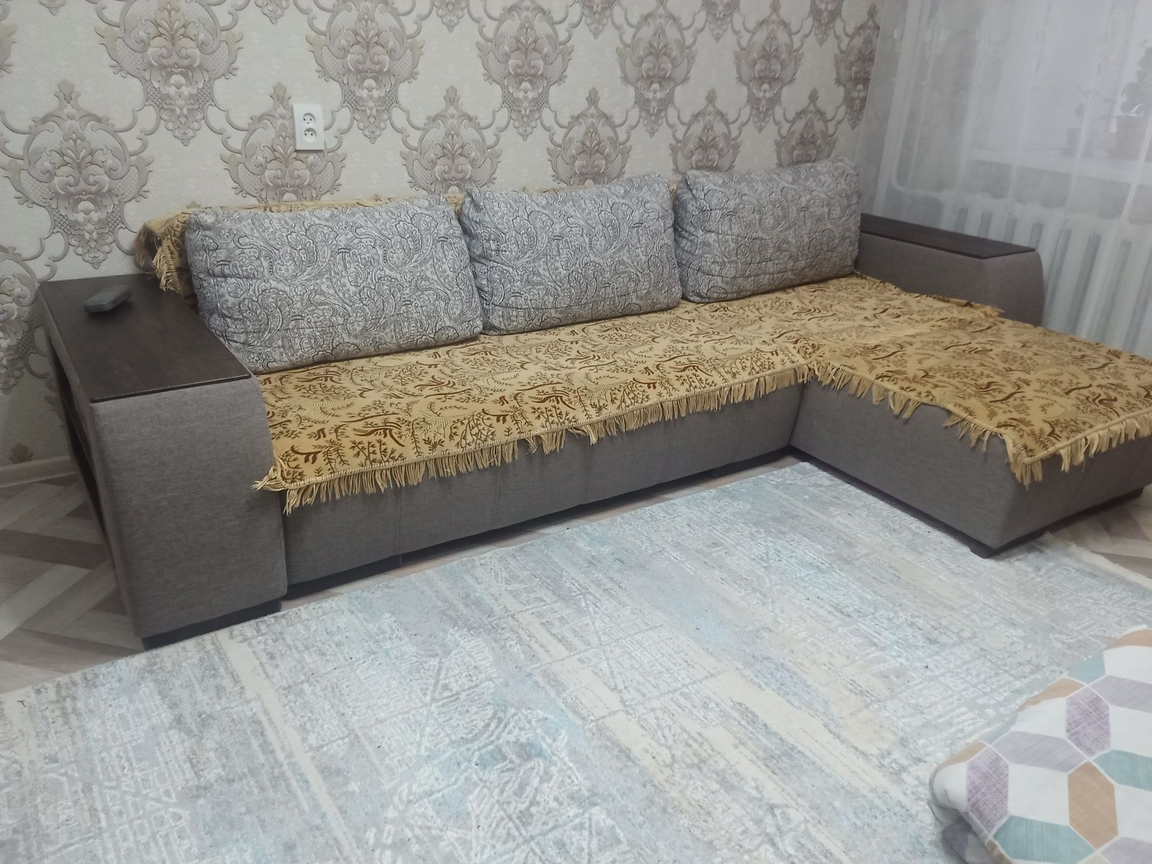 Диван угловой для гостиной