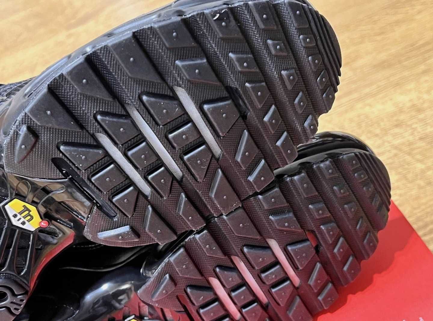 Adidasi Nike Tn Triple Black negri unisex Calitate Premium |FULL BOX|