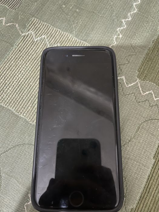 Продам настольгию Iphone 8