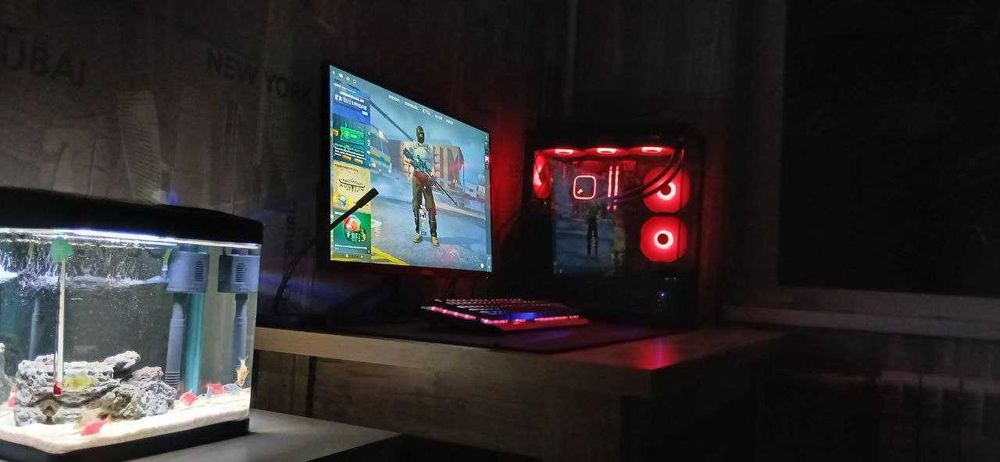 Kamputer stolniy komplekt