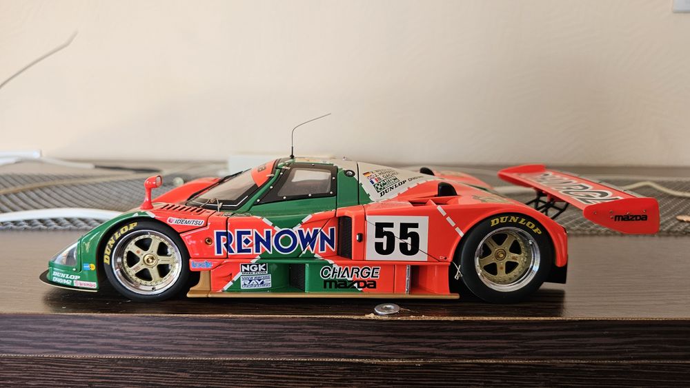 Mazda 787 B Autoart 1/18 macheta