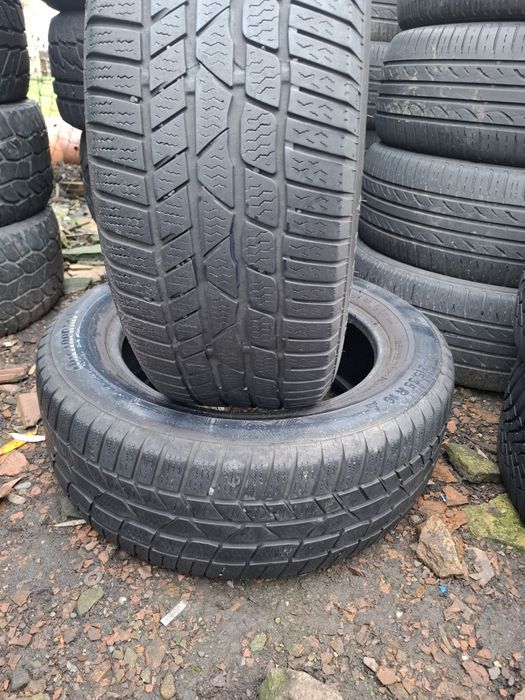 Vand 2 anvelope 215 55 16 continental de iarna bune