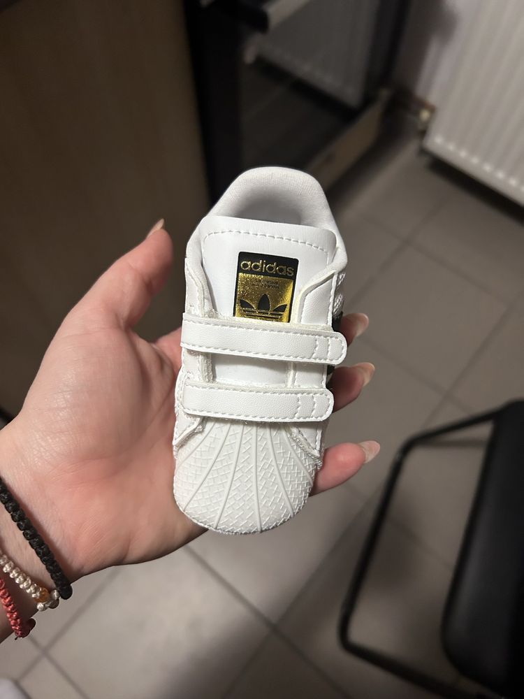 Incaltaminte Adidas pentru copii, marimea 19