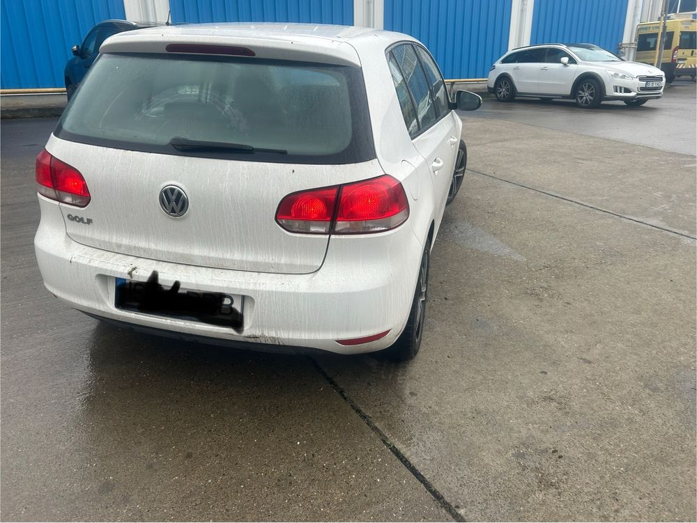 Vand vw golf 6 ,1.6 benzina,2010, 105cp,cutie manuala 5+1