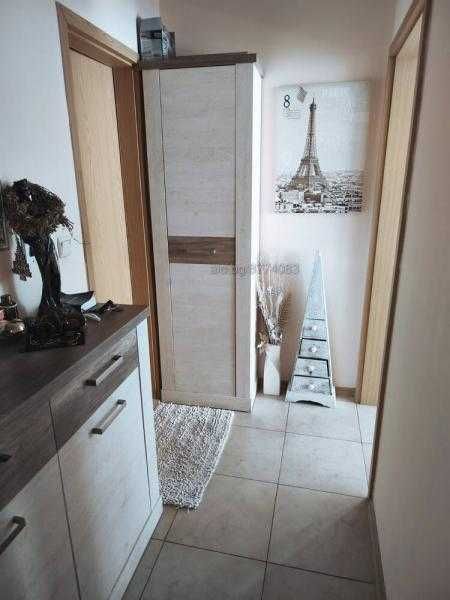 Дава се под наем Двустаен апартамент в Бургас, Славейков - 88 кв.м за 408 € - Снимка #7