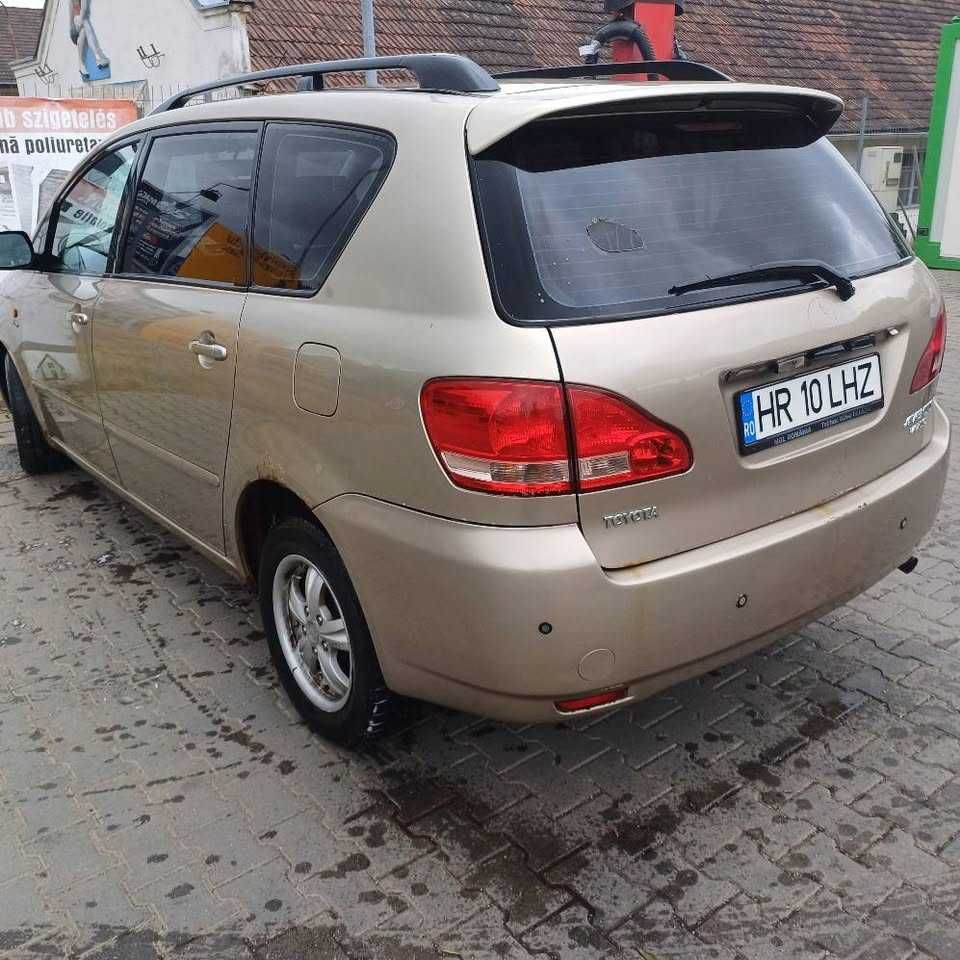 Toyota Avensis Verso 7 persoane