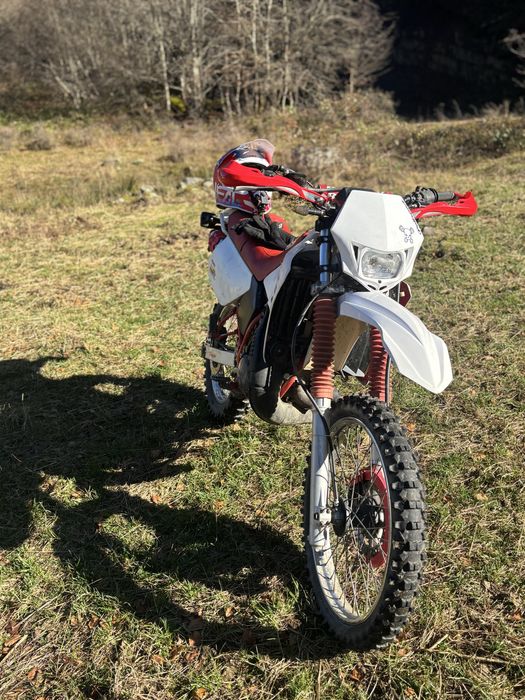 Ендуро Yamaha DT 125R (Регистрация)