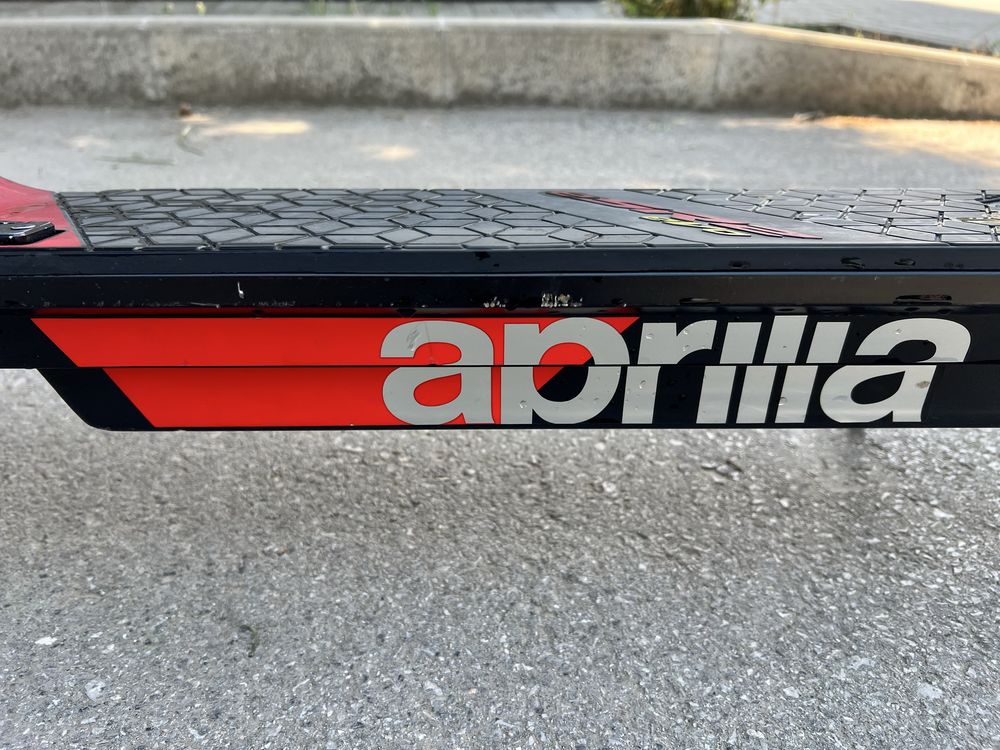 Тротинетка Aprilia eVo eSR2