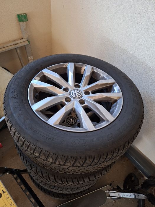 Jante aliaj Sepang VW Passat B8+ anvelope Dunlop iarna 215/60/R16