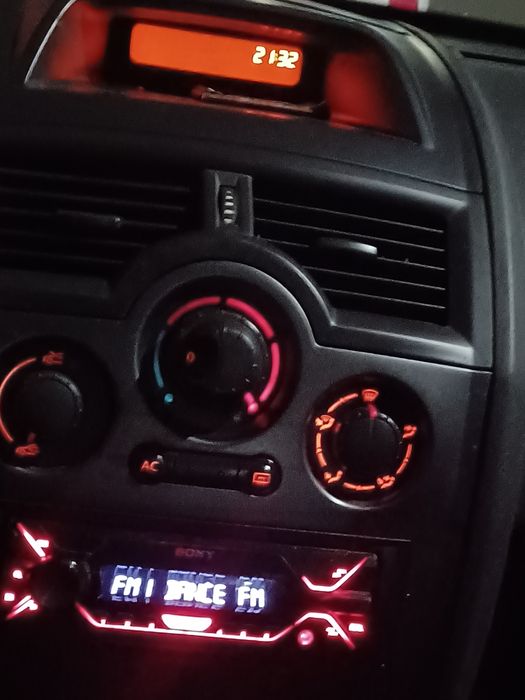 Vand auto Megane2 cu gpl