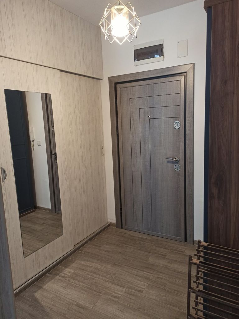 Продава се Двустаен апартамент в Варна, Кайсиева градина - 55 кв.м за 7 €/кв.м - Снимка #2