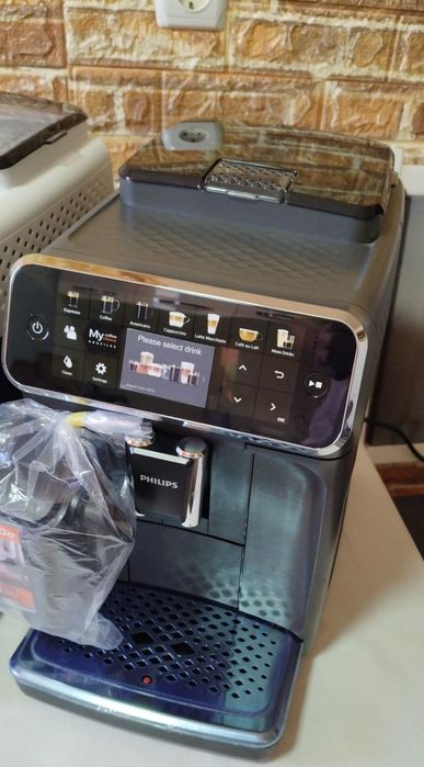 Philips latte go 5500 SIGILATE  cu 0 cafele