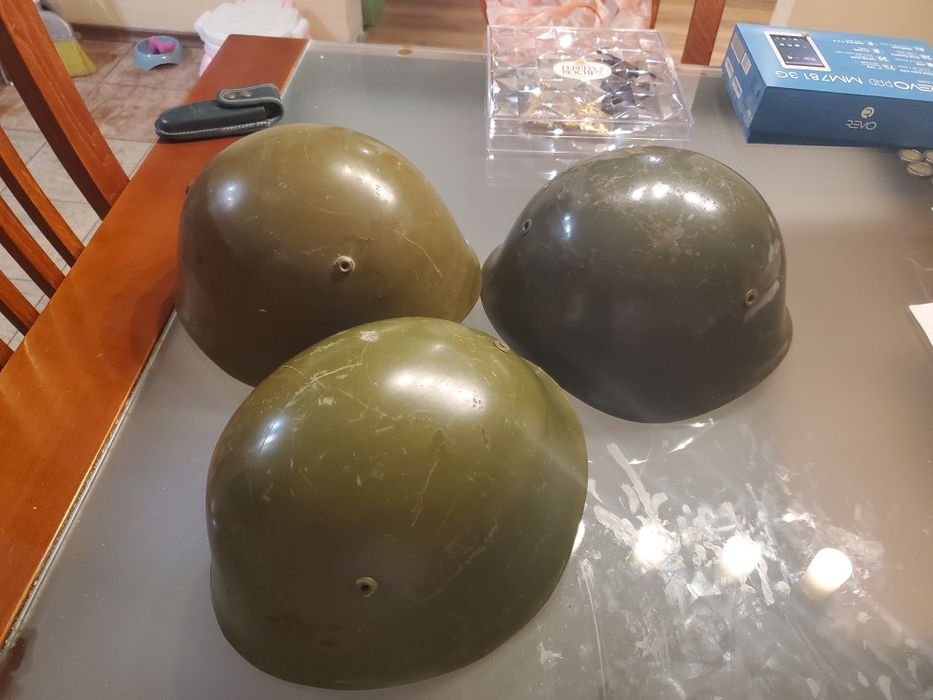 Три броя военни каски(железни)