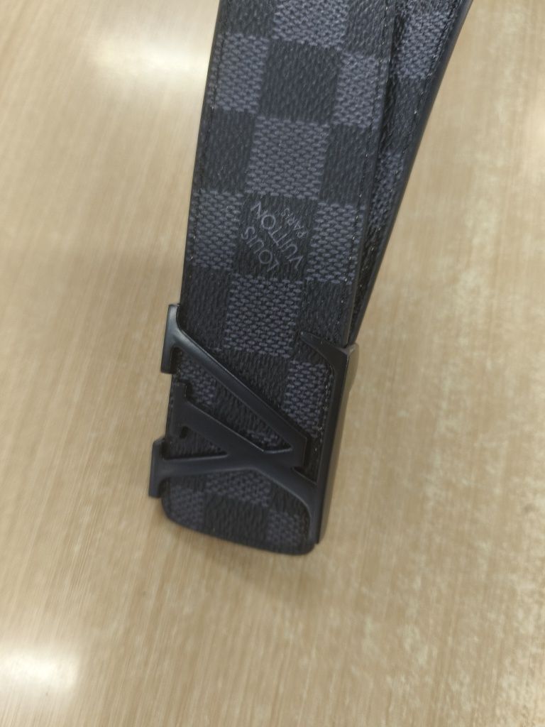 Колан Luis Vuitton