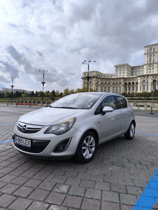 Opel Corsa 2014 1.2 Benzina + GPL (Fabrica)