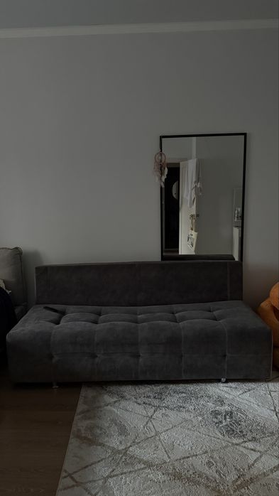 Срочно продам диван