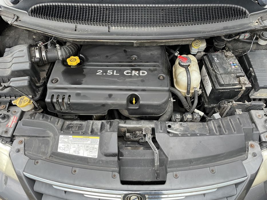 Chrysler Voyager 2.5crd 143hp 2005 На Части