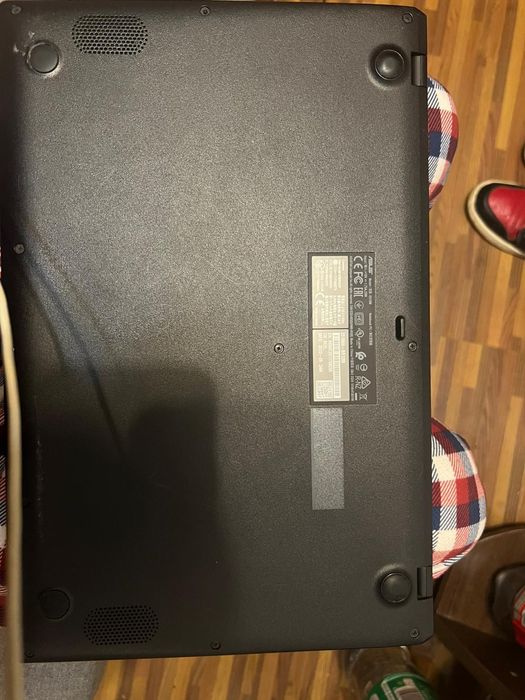 VÂND Laptop In stare perfecta de funcționare