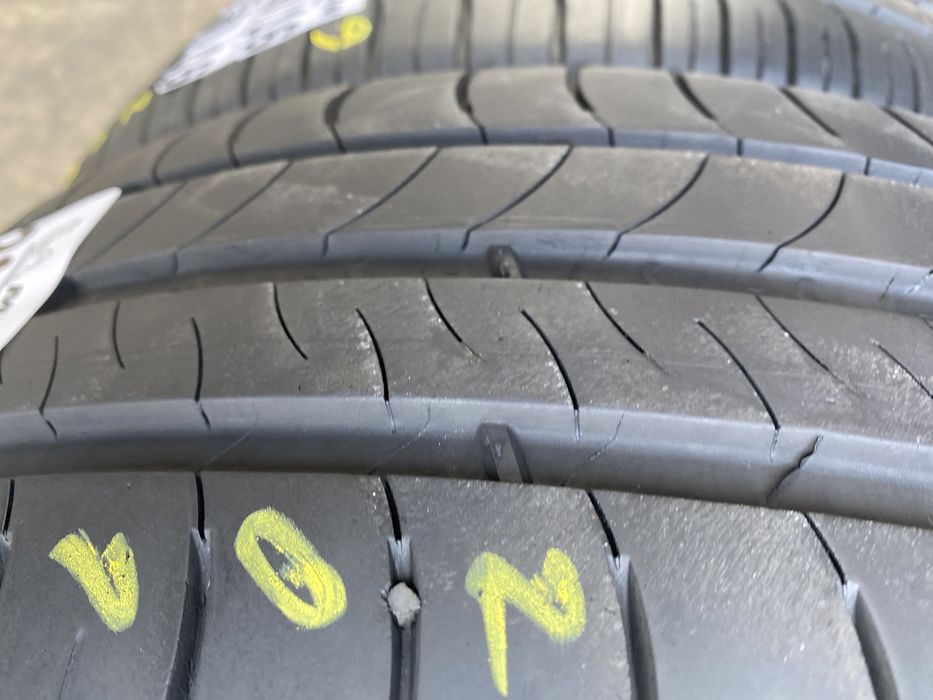 215/ 60/16 Michelin Vara